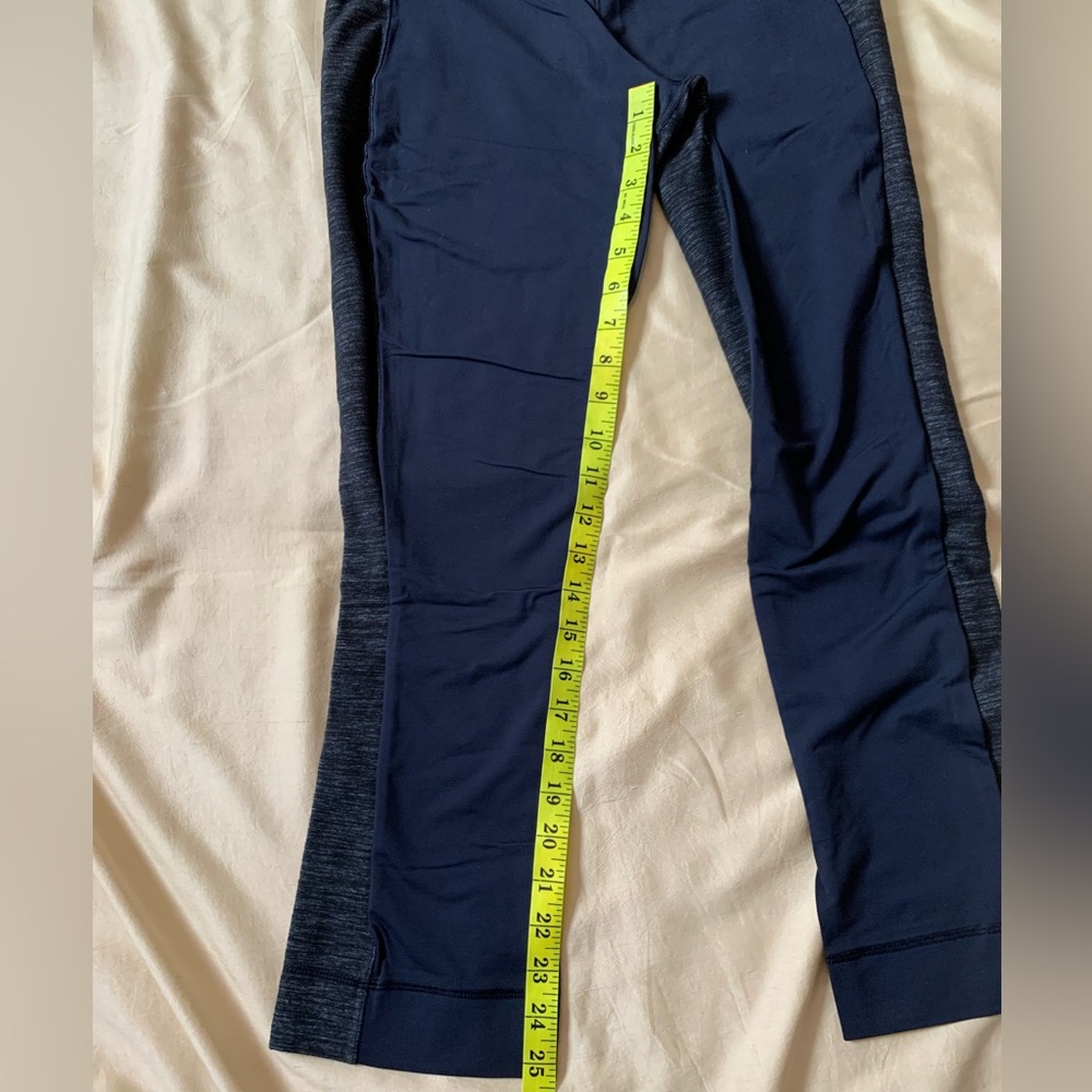 Lululemon Root Chakra Pant
Inkwell size 8 - Picture 13 of 16